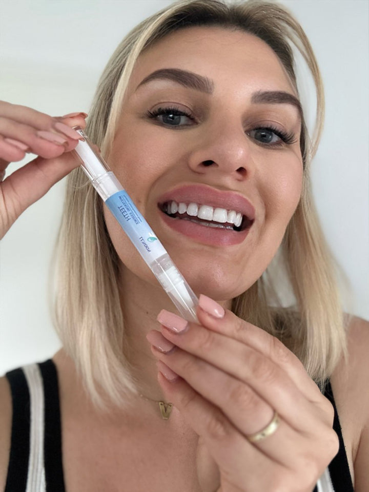 Brightening Essence™ - Lass dein Lächeln mühelos strahlen!